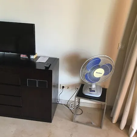 דירה 3 Bedroom Apartment, Duquesa, Spain סן לואיס דה סביניאס