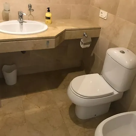 3 Bedroom Apartment, Duquesa, Spain דירה